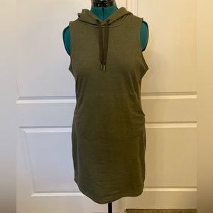 The North Face sweatshirt hoodie dress with pocket!